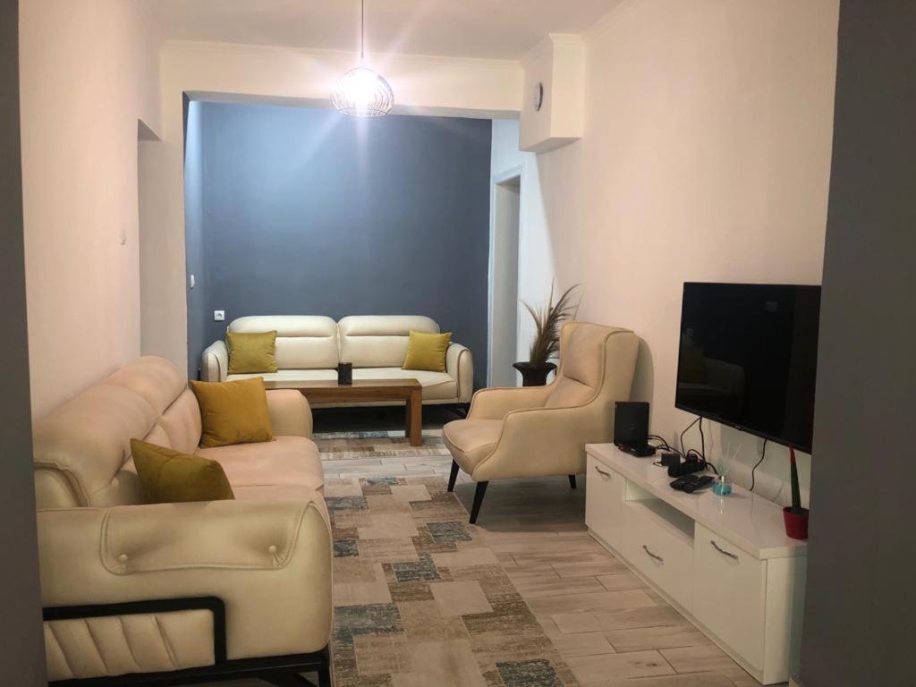 Home Center Korce Exterior foto